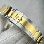 Rolex Cosmograph Daytona 40 Yellow Rolesor White Index Dial Ref.116503 photo review