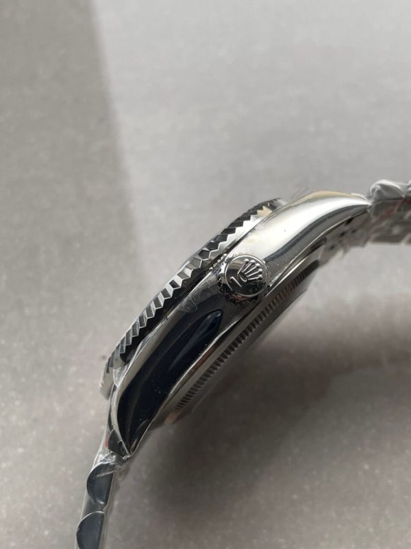 Noob FACTORY 1:1 Rolex Sky-Dweller 326935 SS Blue Dial - Image 9